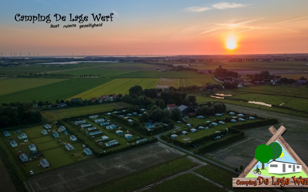 De camping vanuit de lucht gezien.